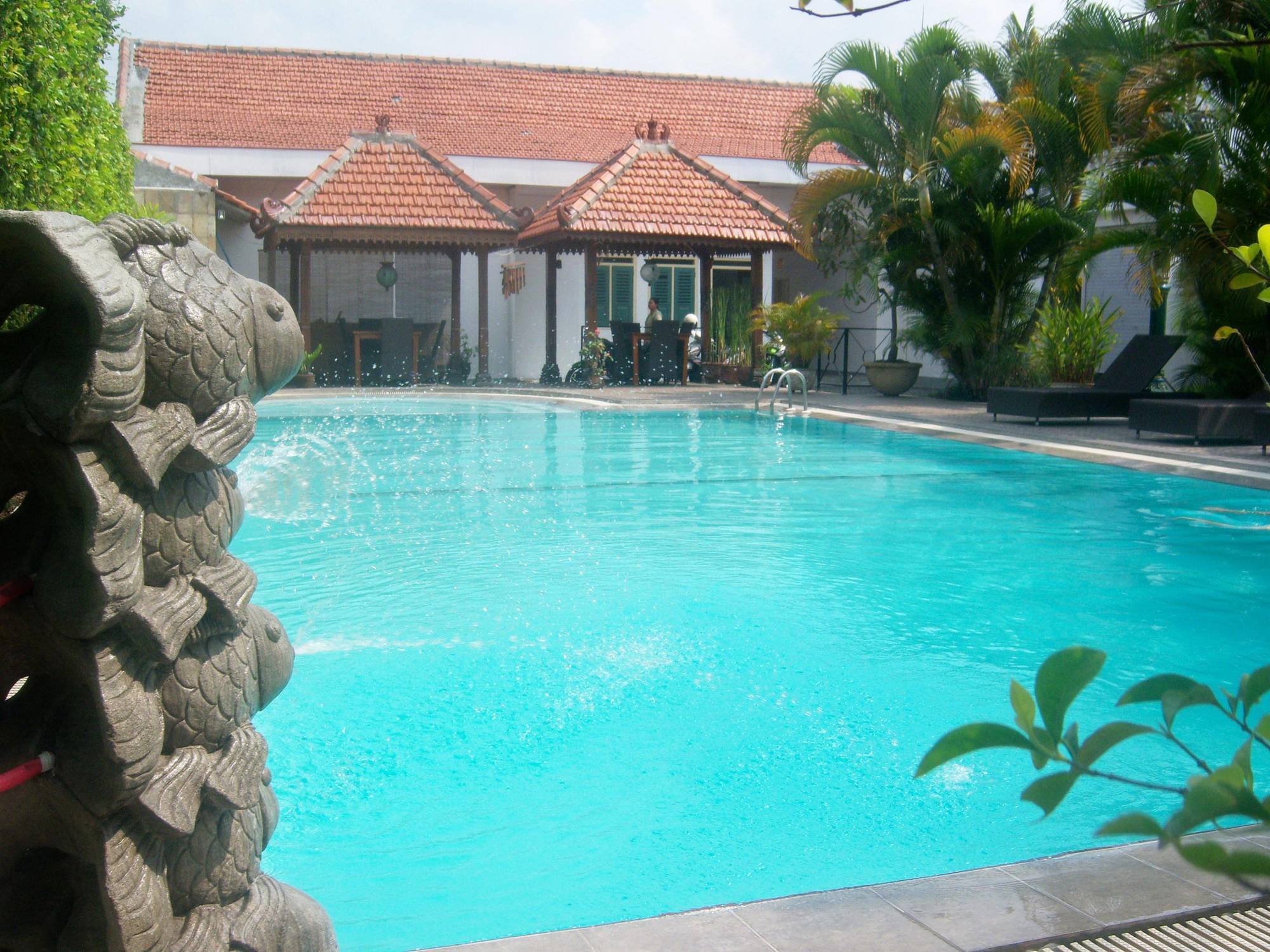 Hotel Tulips Yogyakarta Kültér fotó